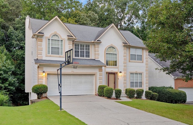 Elegant 5BR Gym+Pool Table Alpharetta