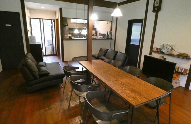Hoshiyadori is a guesthouse located at the southernmost tip of Amami Oshima, a remote island in Japan. After swimming with sea turtles on the beach in front of you, enjoy a barbecue under the stars!