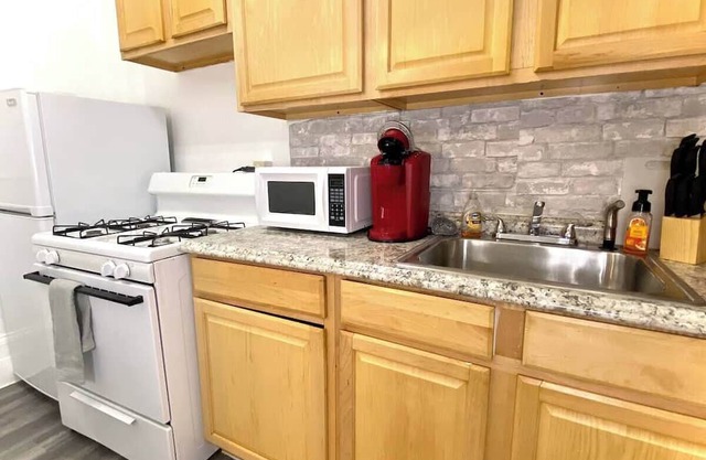 Monthly Stays/Quiet, Professional & Fully Equipped