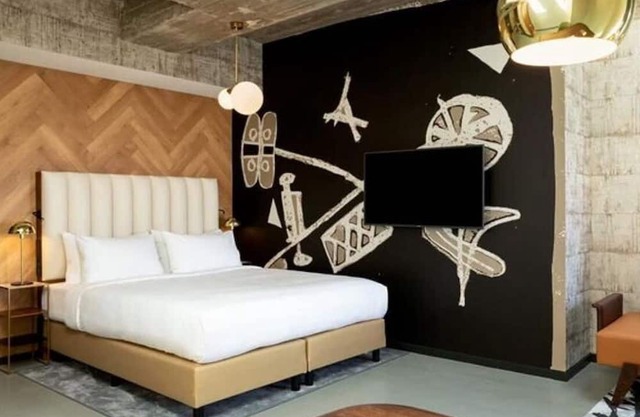 Modern Comfort in Rotterdam Near Shops, Nightlife & Cultural Sights - 4 Units