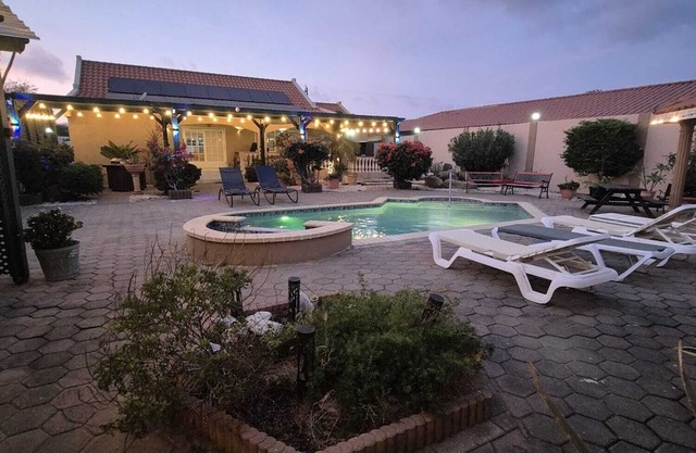 Phenomenal 2-bedroom house with AC in Noord