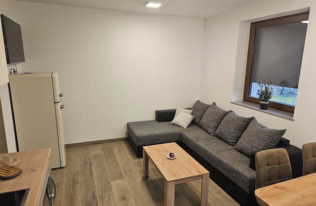 Vila Hrastnica 2 Cool apartment with AC in charming Škofja Loka