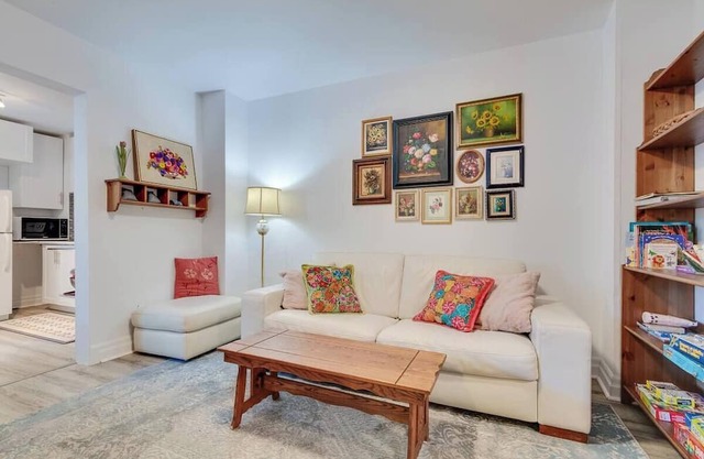 Serene 3-bedroom apartment in Montreal