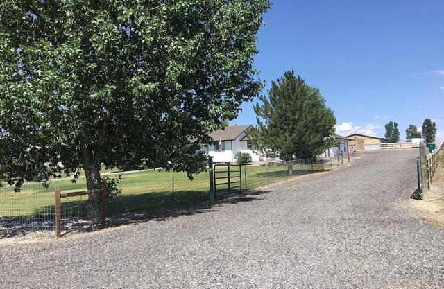 Charming country studio close to Fruita and biking trails