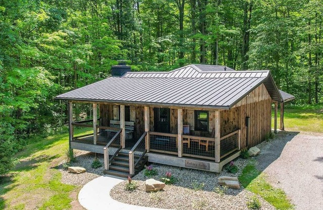 Cozy Rustic Cabin w/Hot Tub & Scenic Trails in Ohio’s Wine Country