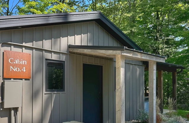 Charming Woodside Cabin w/Private Hot Tub & Scenic Trails at Standing Rock Far