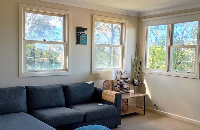 2BR in Seaforth Balcony City Skyline Views