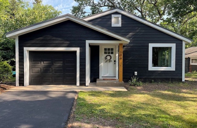 Bears' Den at Park Lake - a charming, inviting space for rest and renewal.
