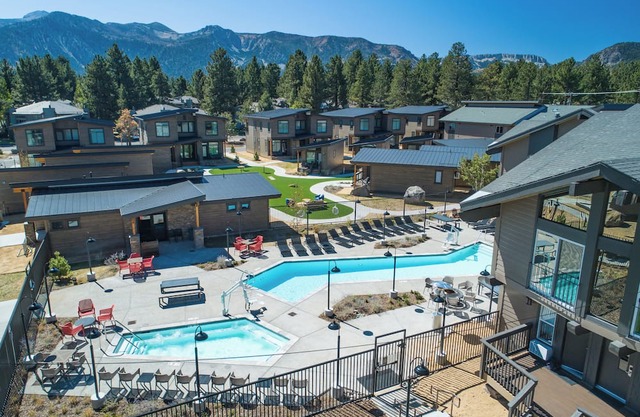 Family Alpine Room with Pool Access Near Mammoth Mountain & Scenic Trails