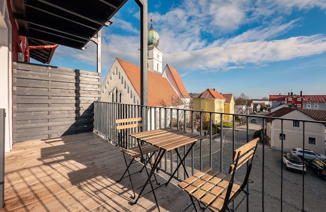 CREST - Riverside Lofts & Studios