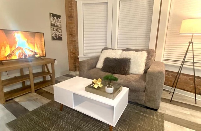 ~Walking distance-DMC/Perfect for Monthly stay