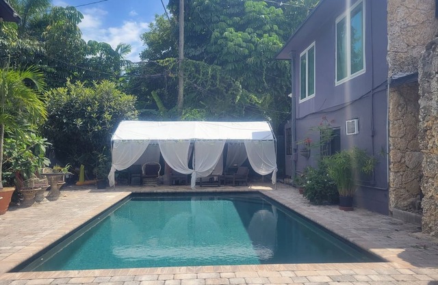 Furnished pool cottage in Coconut Grove! Biscayne Bay access at end of street!