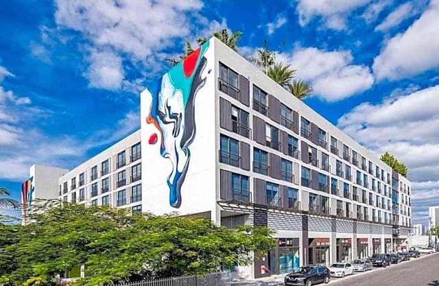 Miami Penthouse Happy Healthy Haven Wynward Hotel