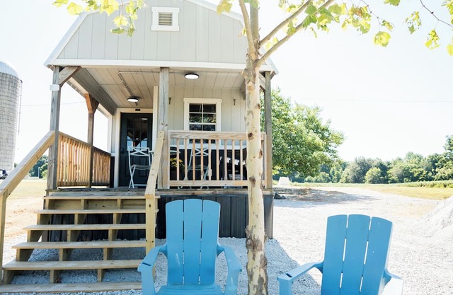 The Perch - Tiny home perfect for a couples retreat or solo travelers