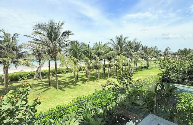 Deluxe Villa Beach Front