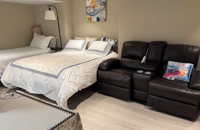 Spacious tidy walkout basement in Midtown Toronto