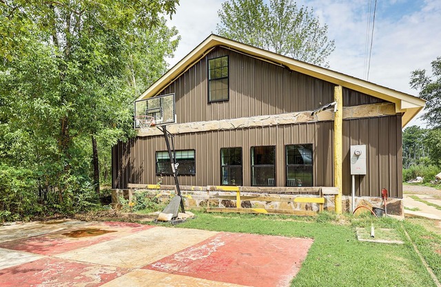 Family Home w/On-Site Waterfall & Pond in Fulton!