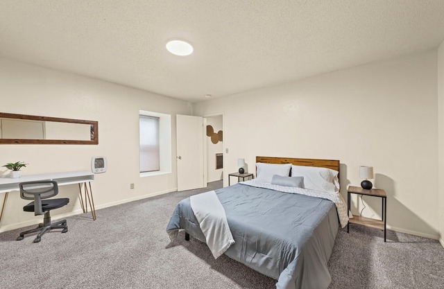 1BR Queen Retreat First Floor Ease & Comfort Wi-Fi