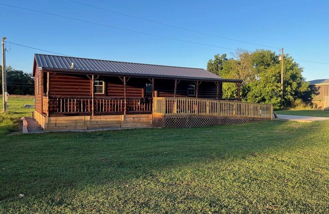 New 20-Acre Cabin Escape, Trail to Licking River, Close to Cave Run Lake Fun