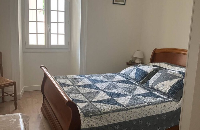 Bed and Breakfast 'D'hôtes' with Shared Pool, Shared Terrace and Wi-Fi
