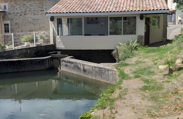 Apartment 'Moulin Ariège' with Mountain View, Private Garden and Air Conditioning
