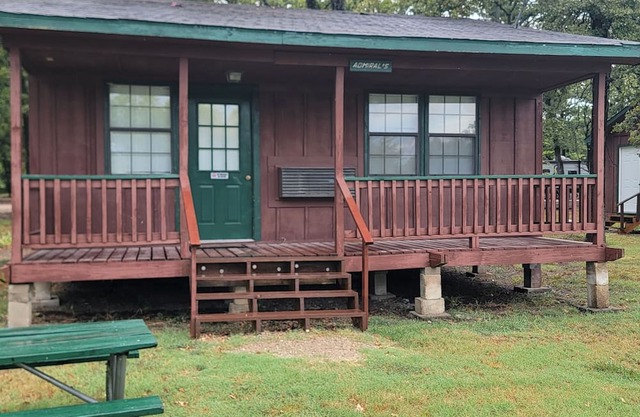 Captains Cabin