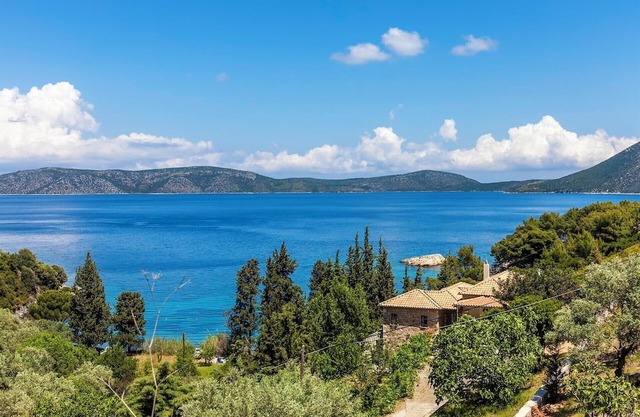 Hibiscus - Three Bedroom Villa, Sleeps 6