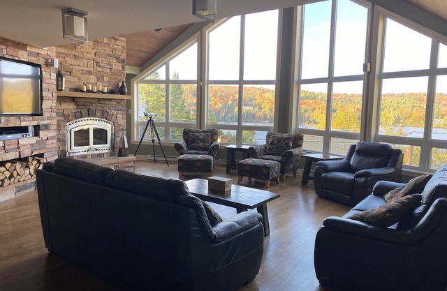 Panoramic view of Lac Masson. A lot of activities! Rental 31 days and more