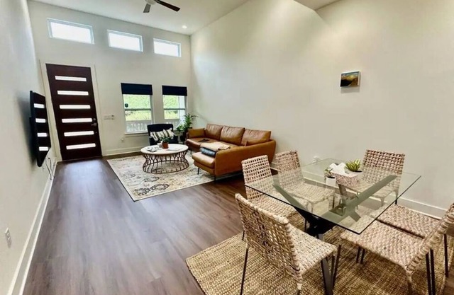 3 Bedroom Home Near Downtown