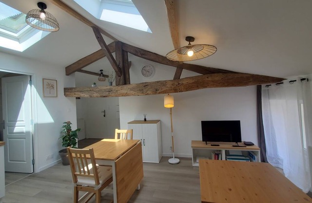 The Cosy Charming Apartment Renovate