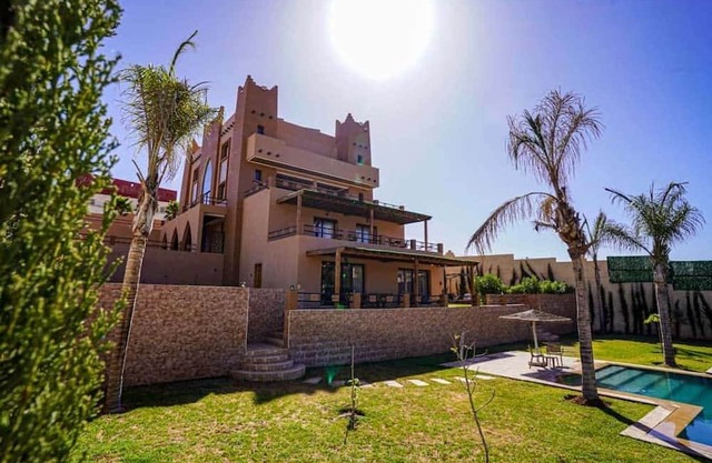 Kasbah AMALOU, 15 minutes from Agadir ! with swimming pool, ideal for a break