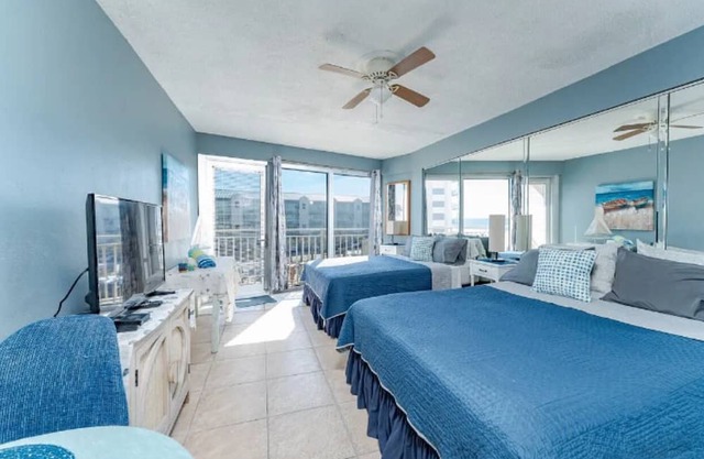 Charming apartment in serene Daytona Beach with AC