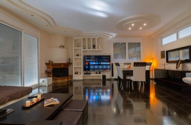 Villa Alpha Sea View With Pool