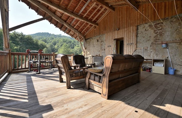 Holiday Home 'Au Milieu Des Chevaux Mérens' with Private Terrace and Balcony