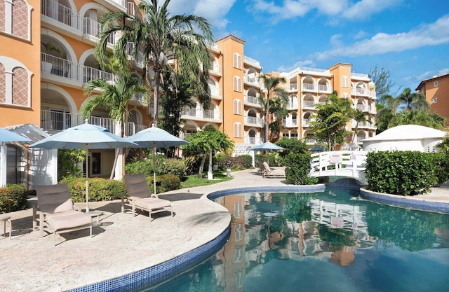 St Peter's Bay 405 in Speightstown by Personal Villas - Contemporary Convenience