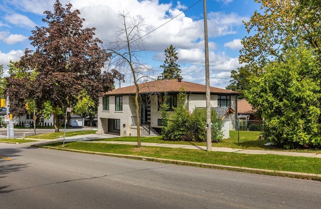 Modern 3-Bedroom Escape + Free Parking