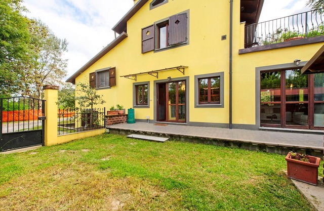 Holiday Home 'Il Trucchetto' with Private Garden