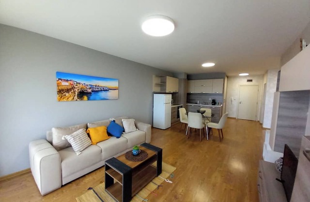 BALCHIK PERLA Apartament cu dotari complete si vedere la mare, 900 m de plaja.