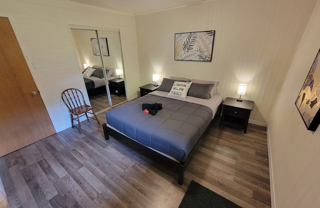 Tranquil bed & breakfast with WiFi in Château-Richer 15% off KCR Karting