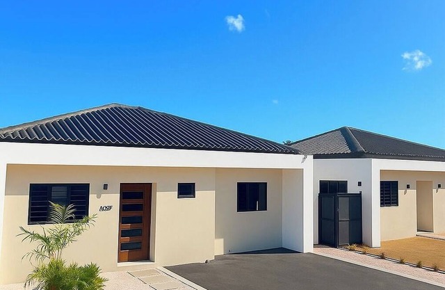 Family-friendly tropical villa
