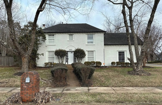 Luxury 5-Bedroom Retreat with Private Pool - Upscale Getaway with King Beds.