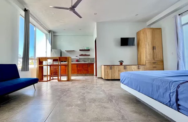 307 Air-conditioned apartment with ocean view