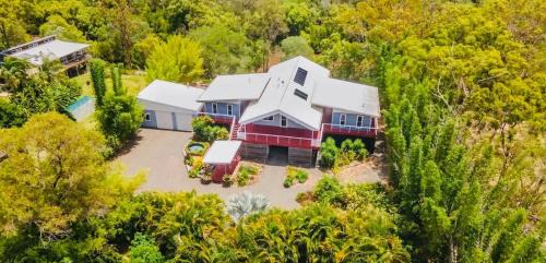 Riverfront Family Haven