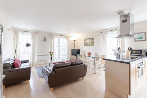 Roomspace Serviced Apartments - Central Walk