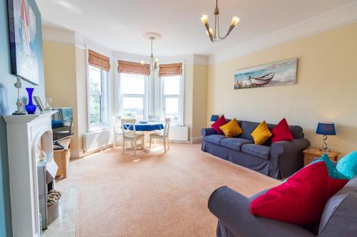 Superb spacious apartment with stunning sea views, Teignmouth