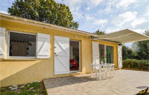 Nice home in Sisco w/ 2 Bedrooms