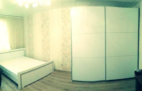 Apartment on Drahomanova 14A