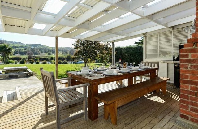 Bach No 40 - Waimarama Holiday Home