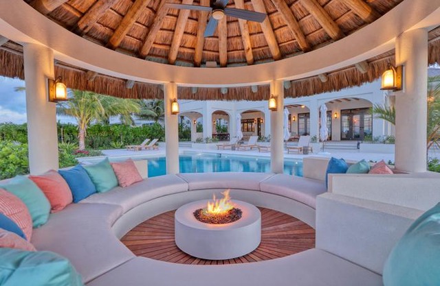 Grace Bay Club