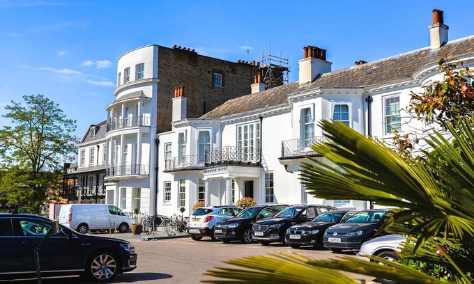 Richmond-upon-Thames Hotel | Richmond Harbour Hotel & Spa